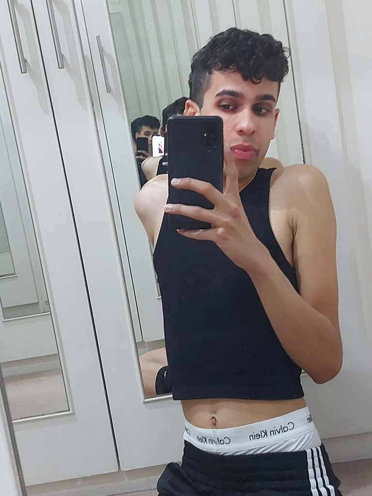 Huzzi's avatar
