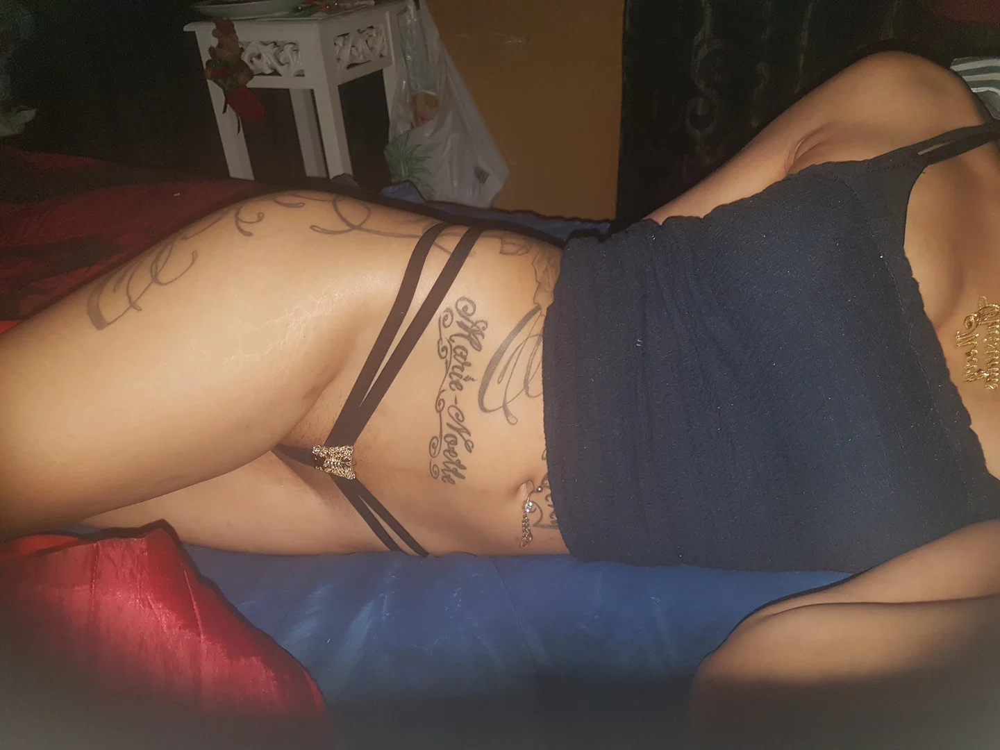 Katalina Latina profile banner