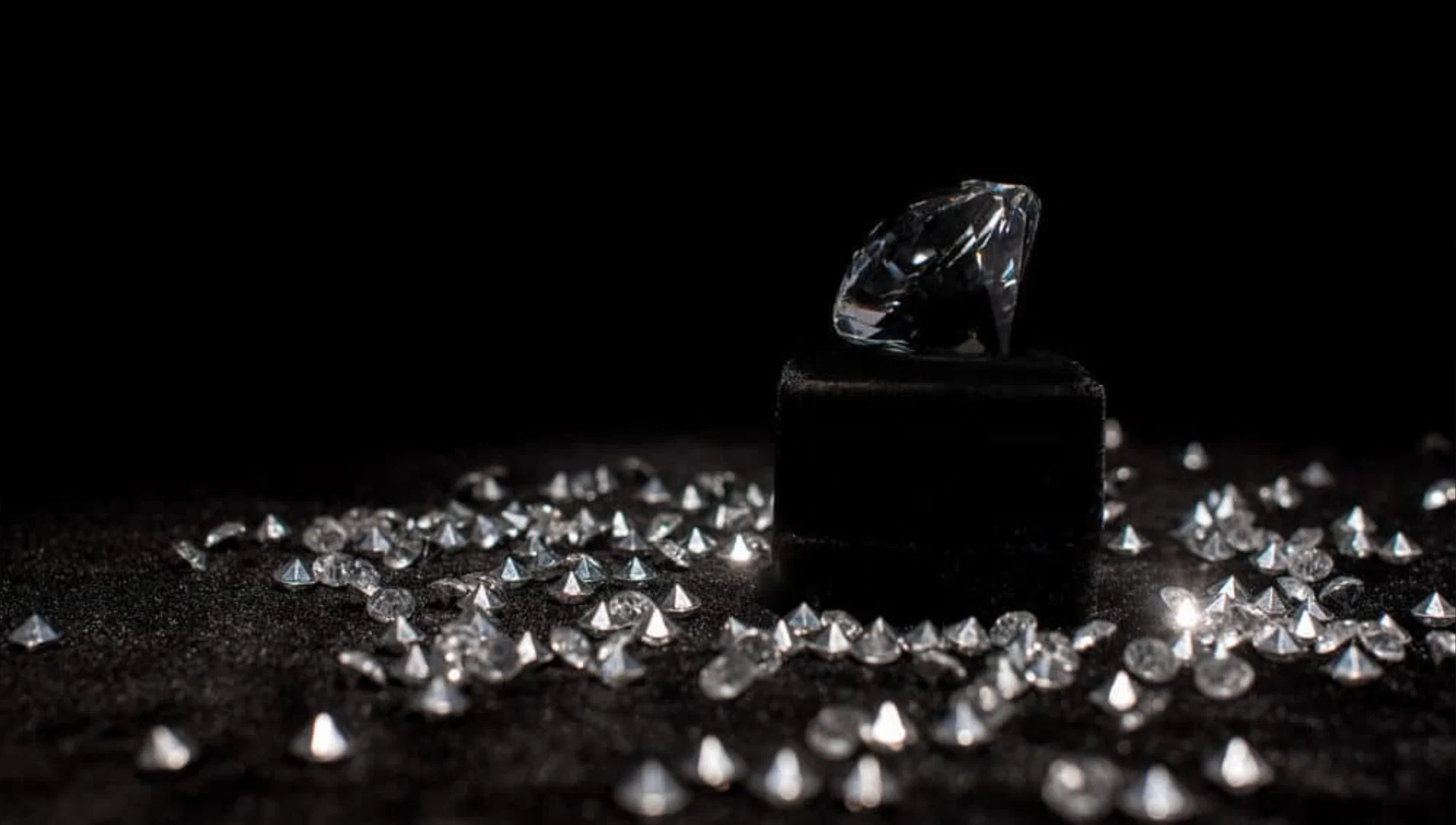 Feetlia_Dope Black Diamond profile banner