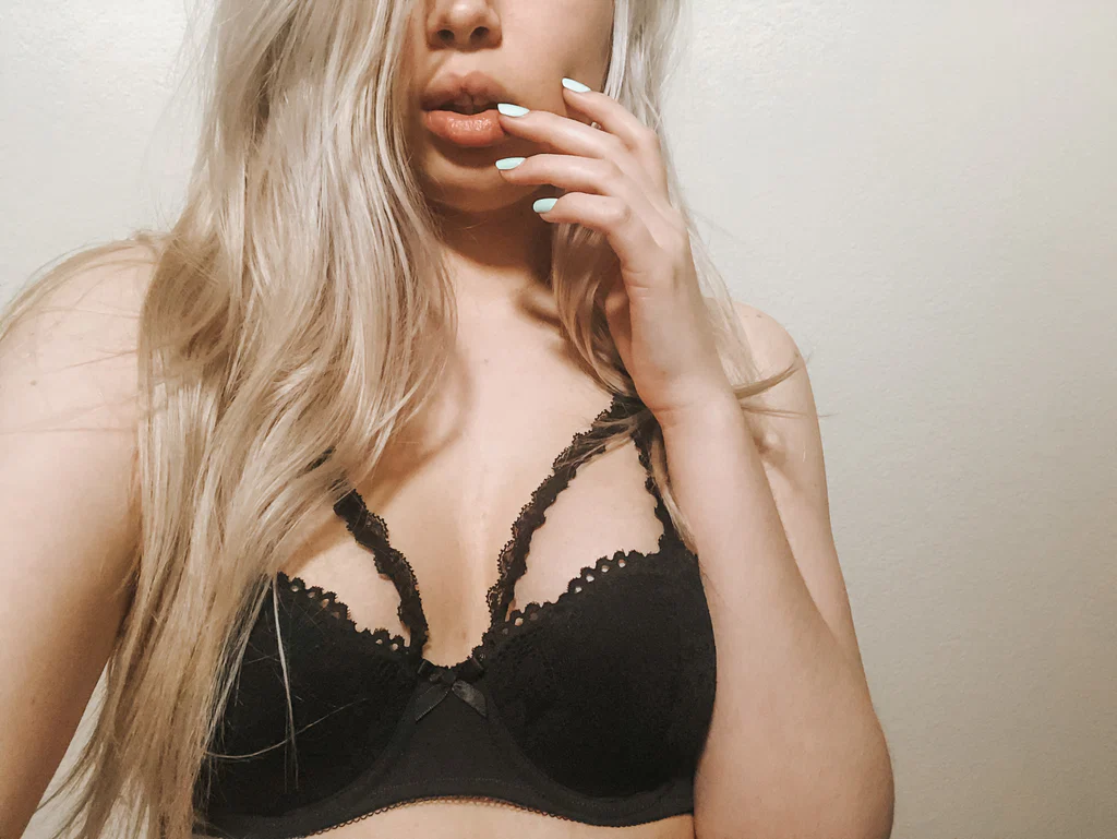 NikkieRae's avatar