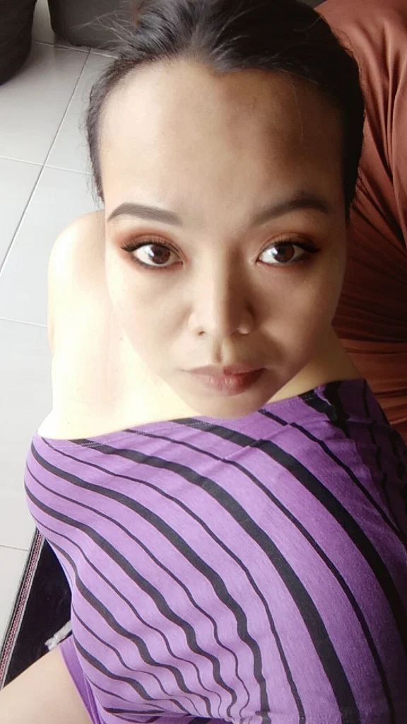 Ella's avatar