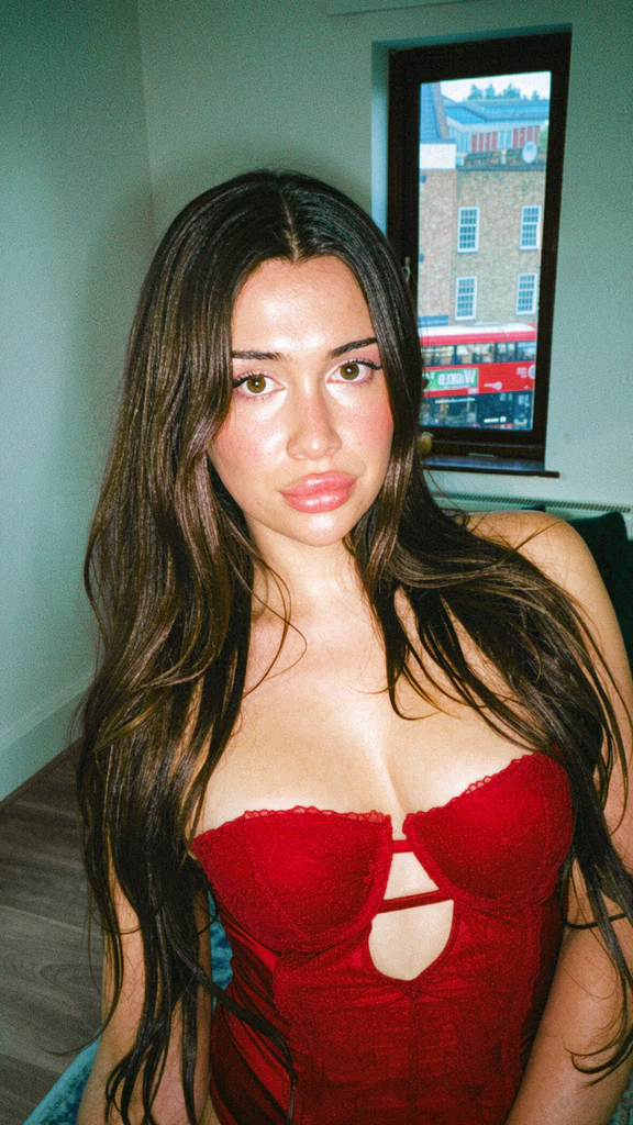 Amira Ferry