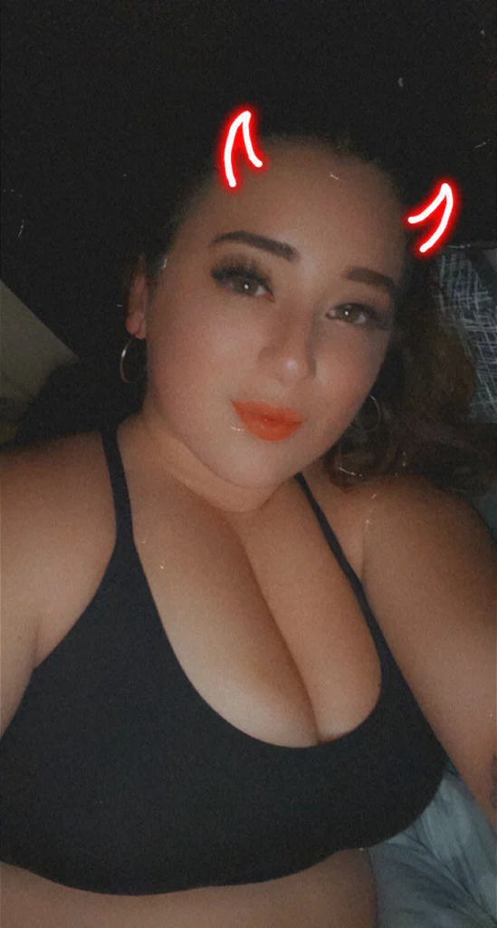 Amber Leigh's avatar