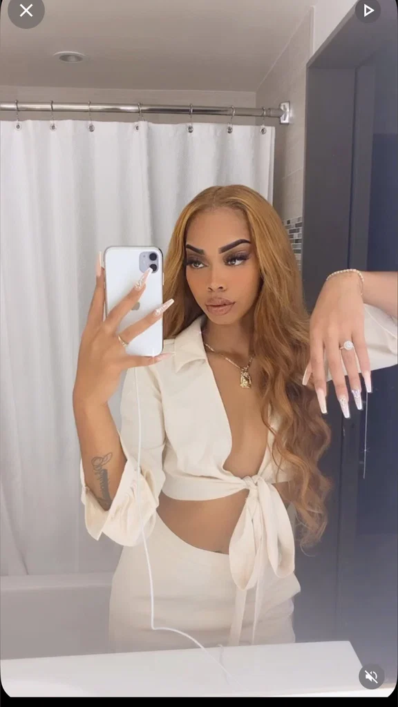 Asia's avatar