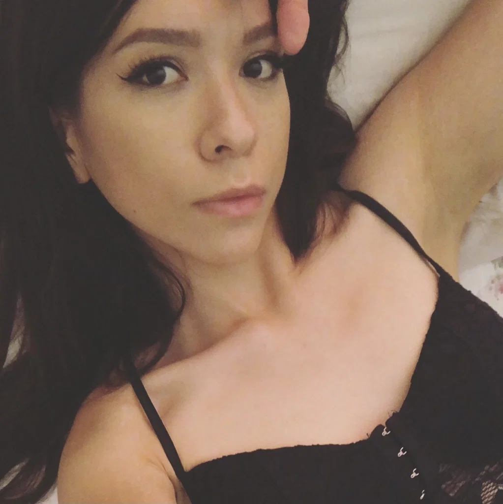 Bella Park's avatar