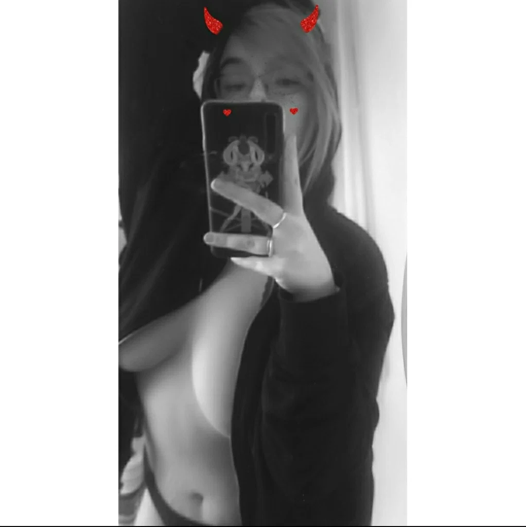Aphrodite Moon's avatar