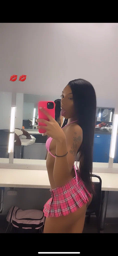 Riri🫦💦's avatar