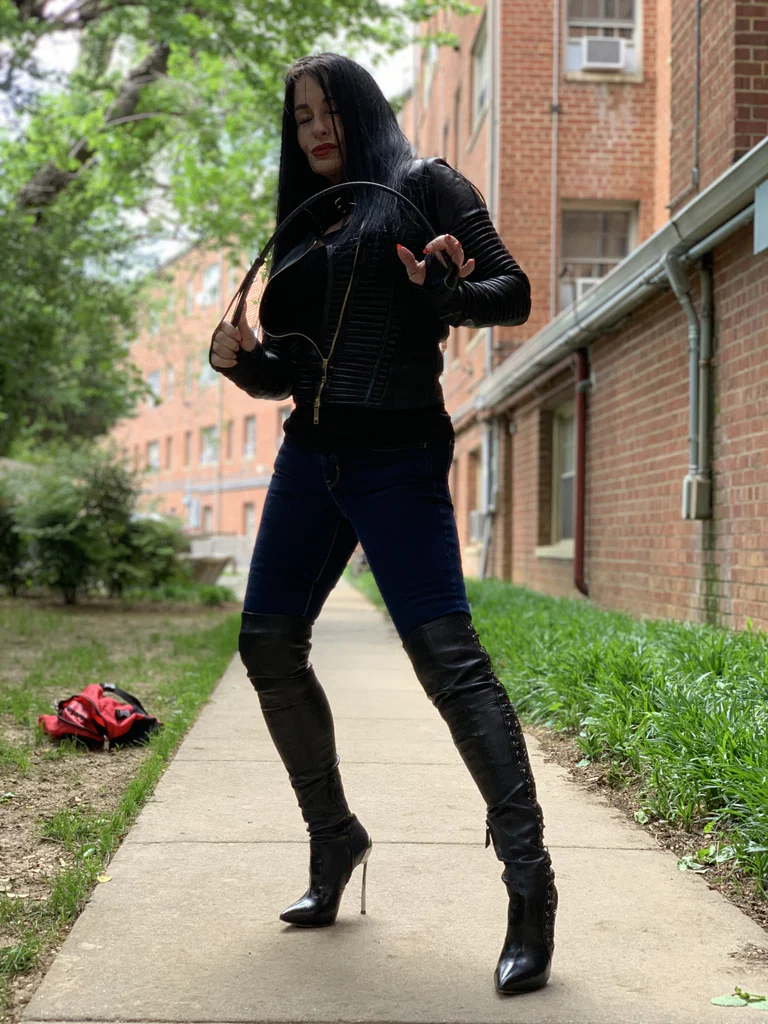 AnaLafortune's avatar