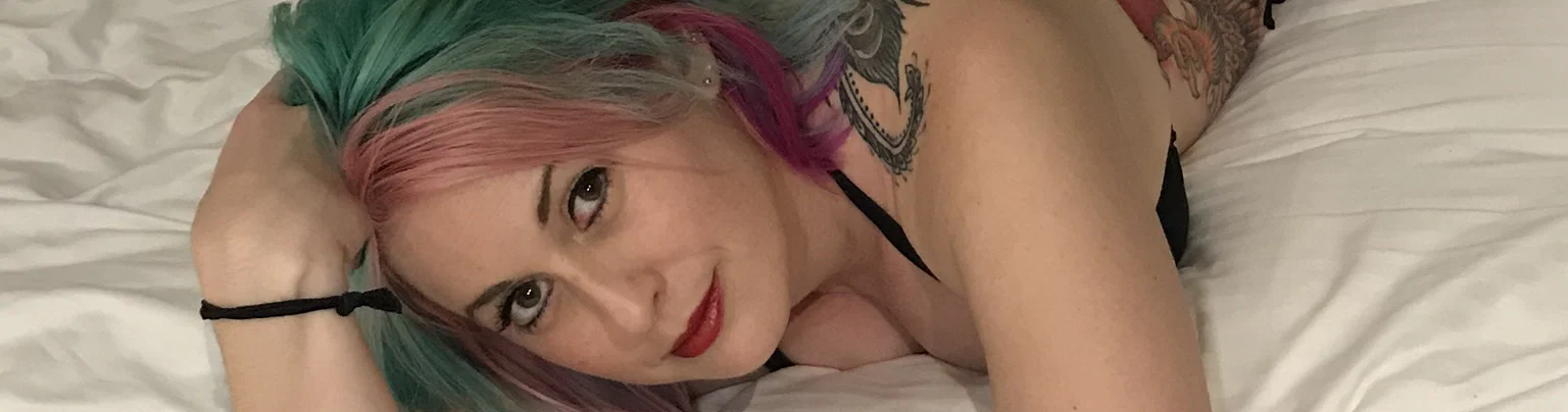 Dahlia Belle profile banner