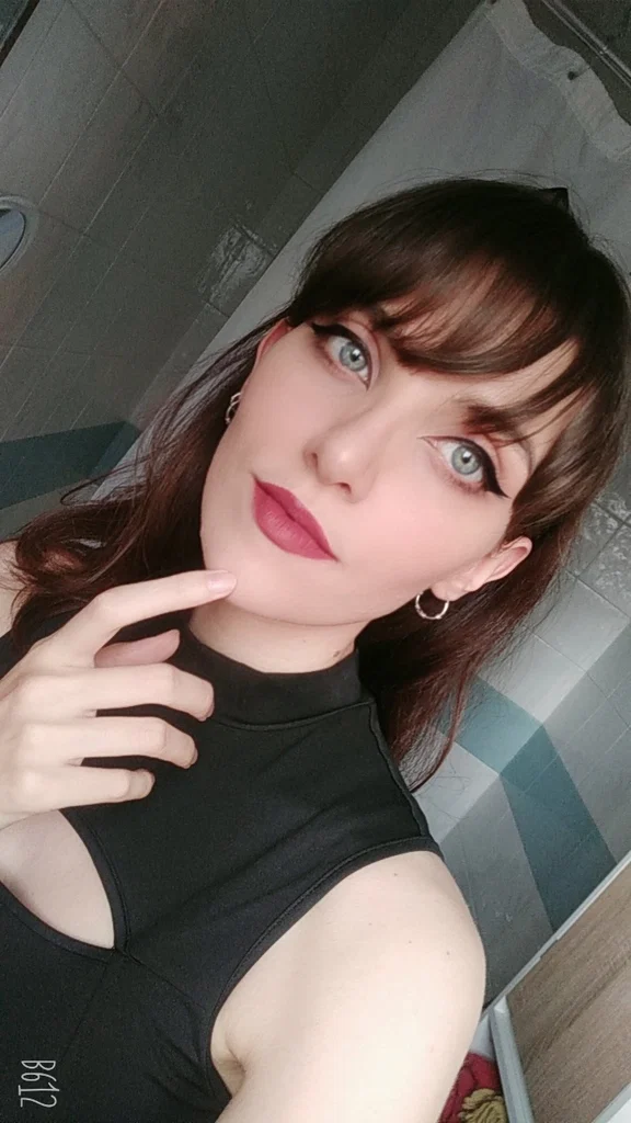 Yandere Girlfriend's avatar
