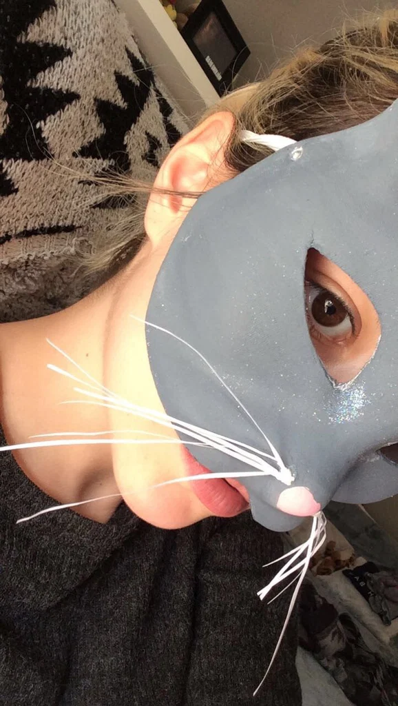 Pink Cat's avatar