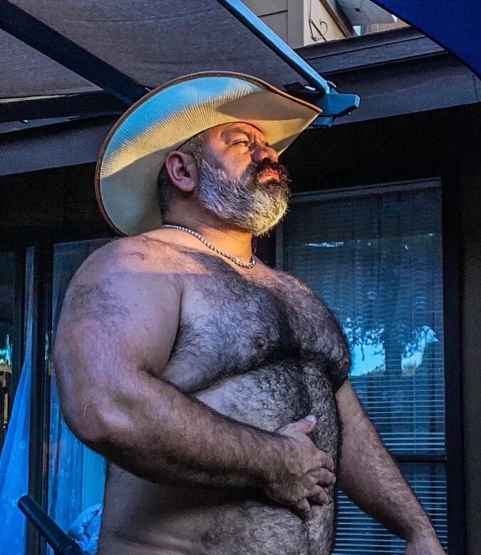 EL SÚPER OSO ADRIAN