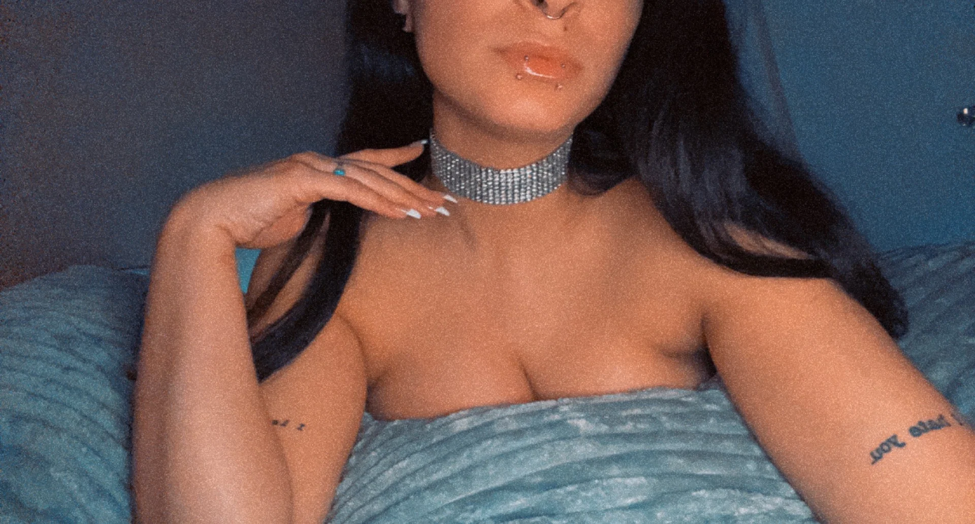 Raven profile banner