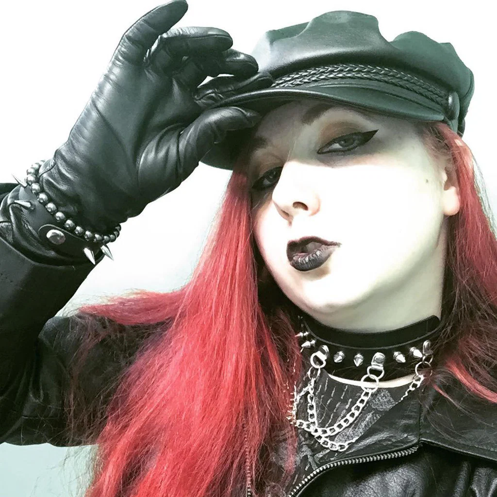 Carrie Karkus (18+)'s avatar