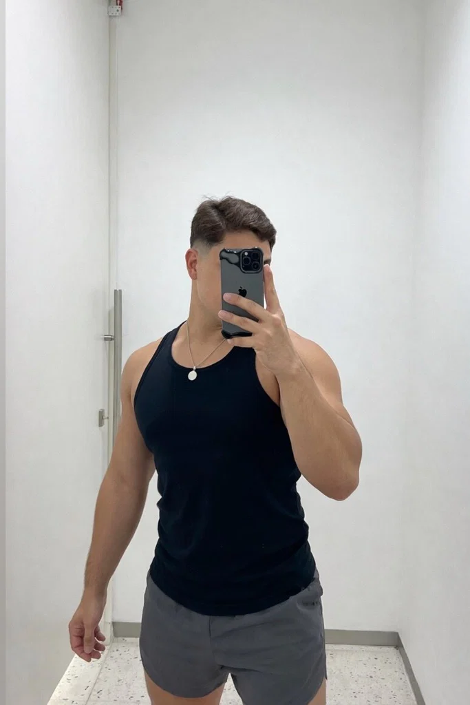 Nico Molinari 💵's avatar