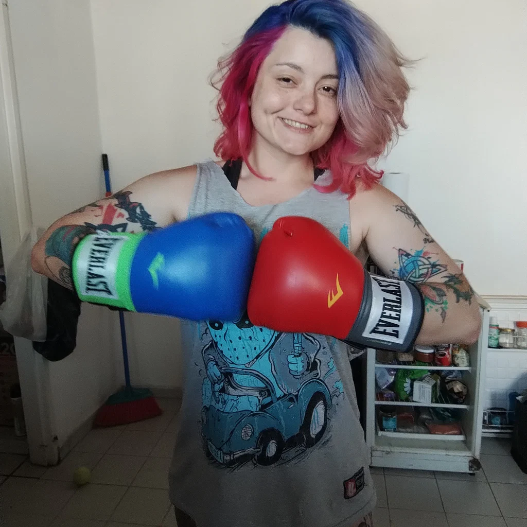 ​🥊Geek Girl 420🥊's avatar