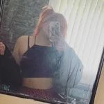 Poppy Lee's avatar