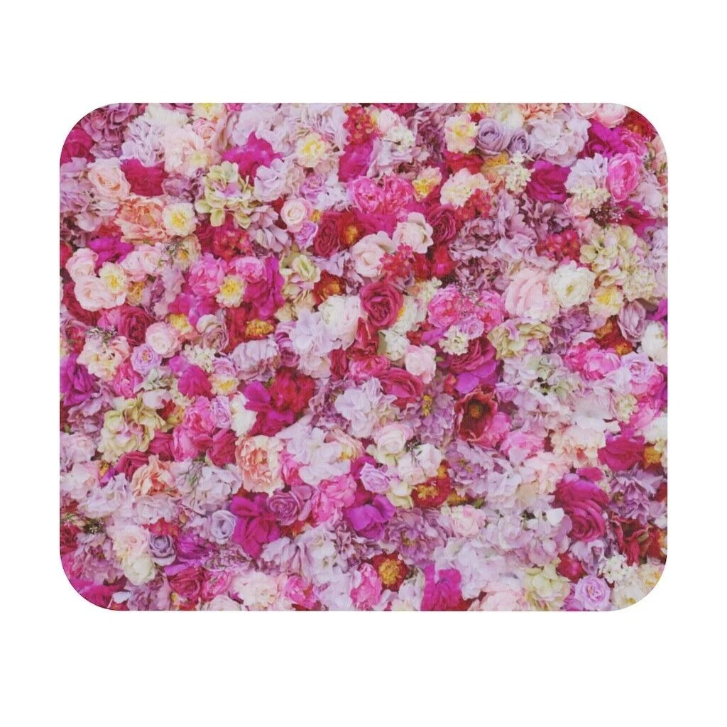 Selina Pink profile banner