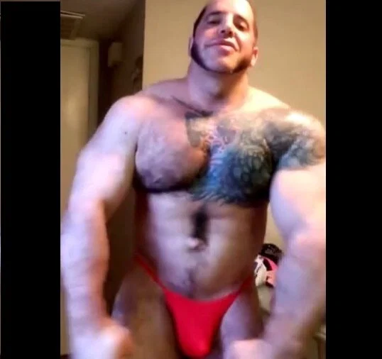 Cassinelli -Tom &amp;  muscle Friends!