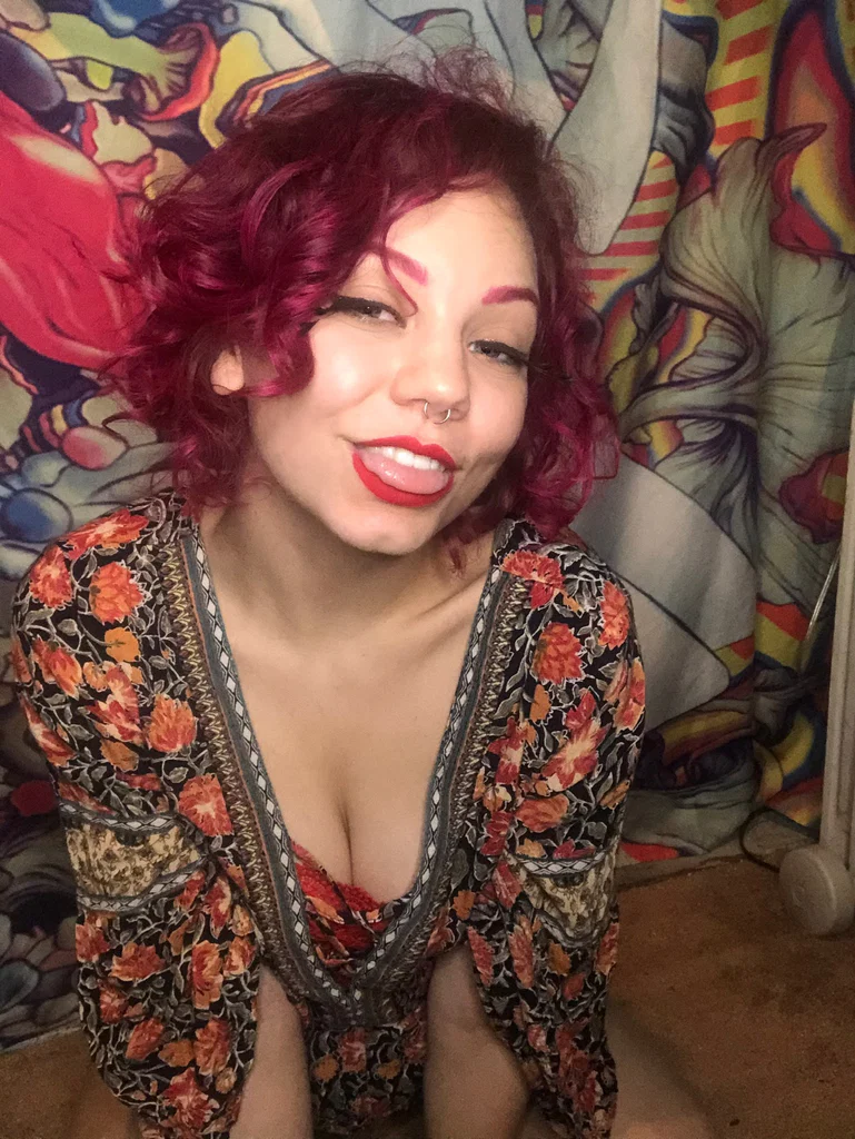 Nikki Rich's avatar