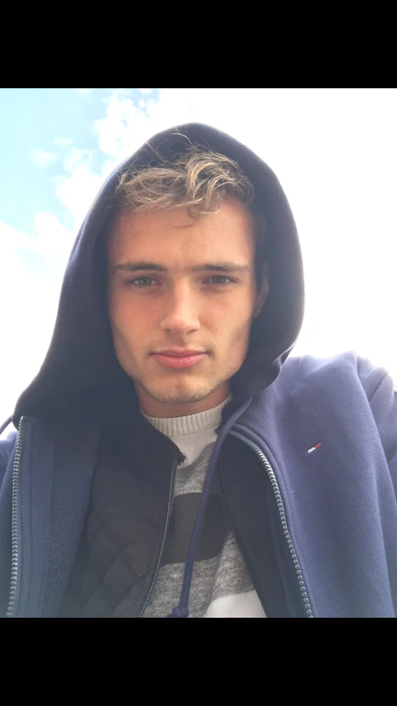 Romeo's avatar