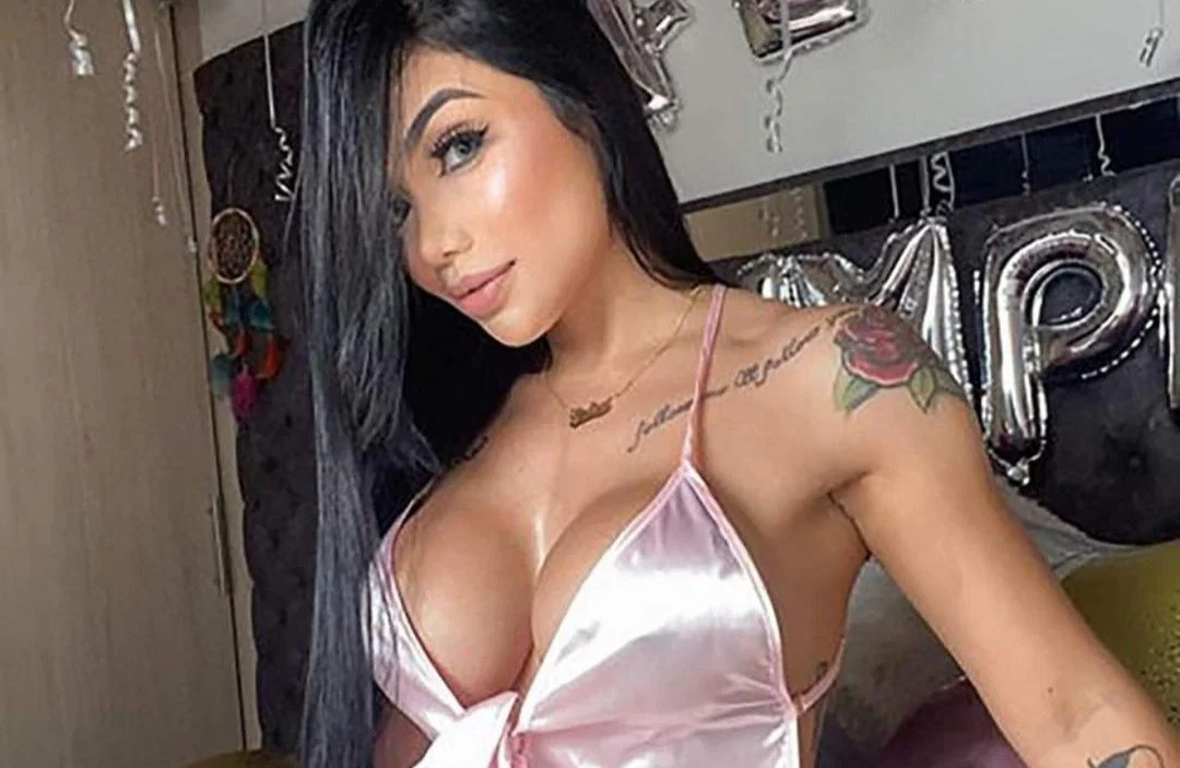 Andrea Benitez profile banner