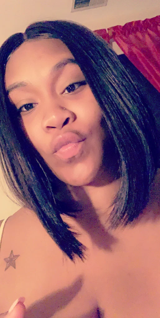 Juicy 😝's avatar