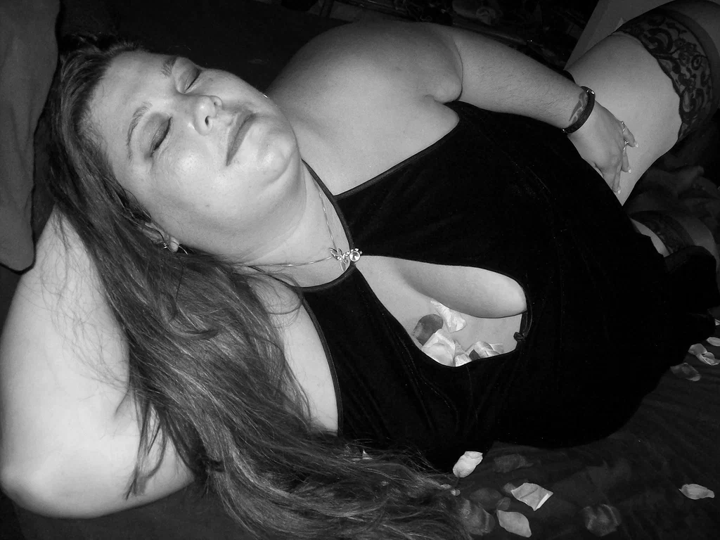 NaughtyNakita's avatar