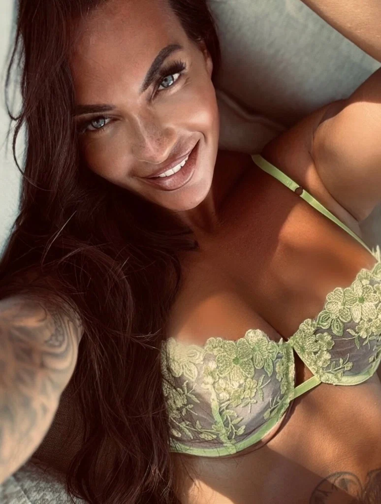 CHLOE LOPEZ