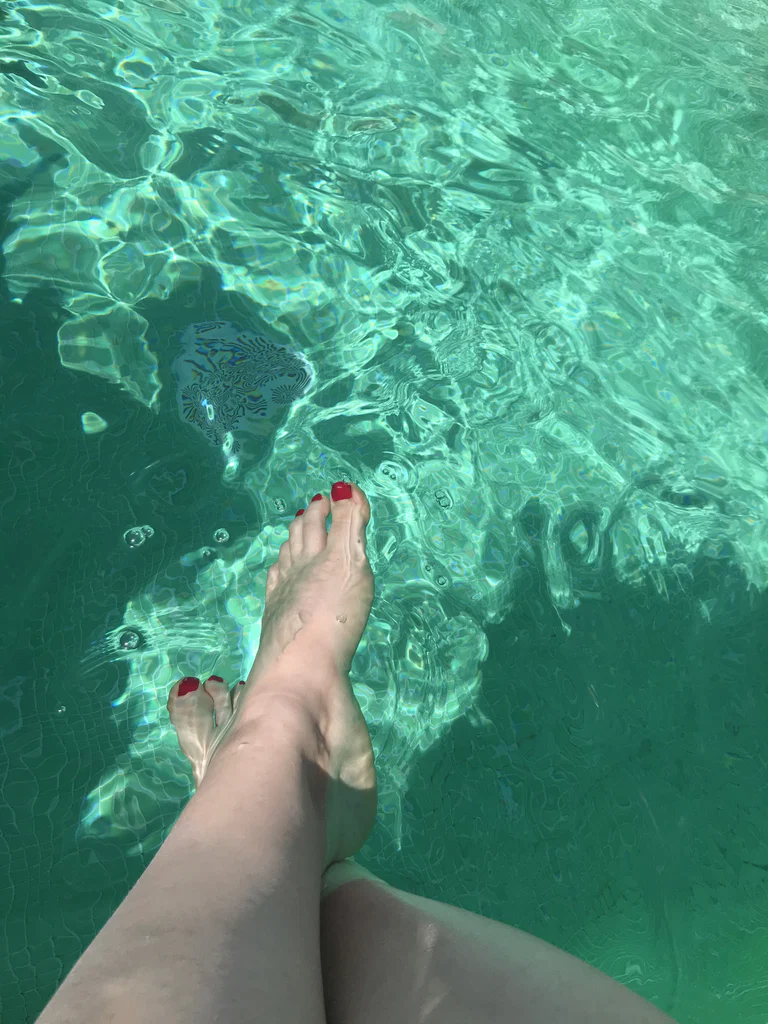 Sexyfeetsinfrance