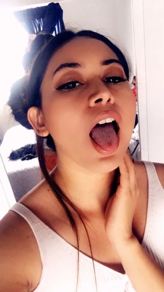 Kittenfox💦's avatar