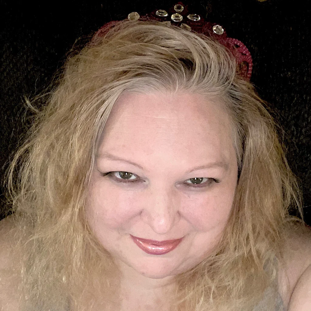 pinkpiggyprincess's avatar