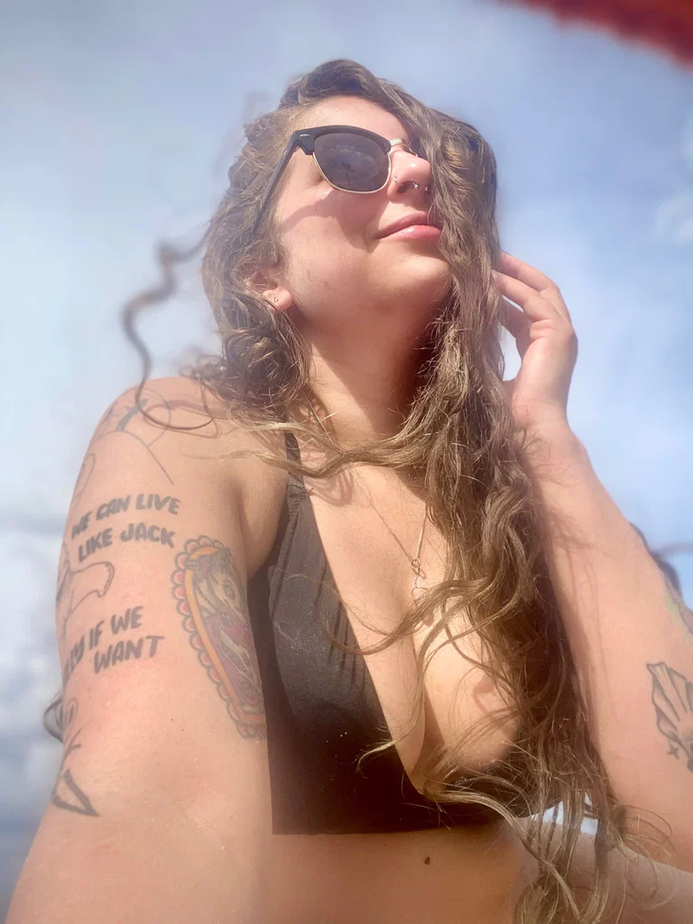 Bekka Love's avatar