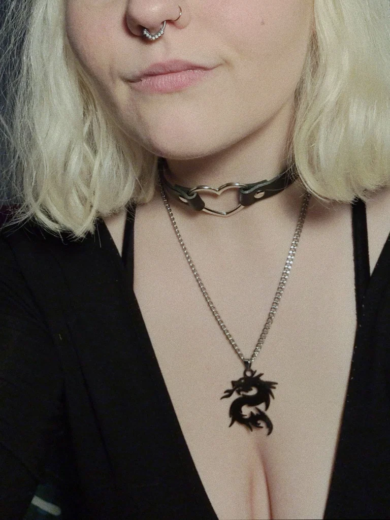 🌙 Lola Ros 🖤's avatar