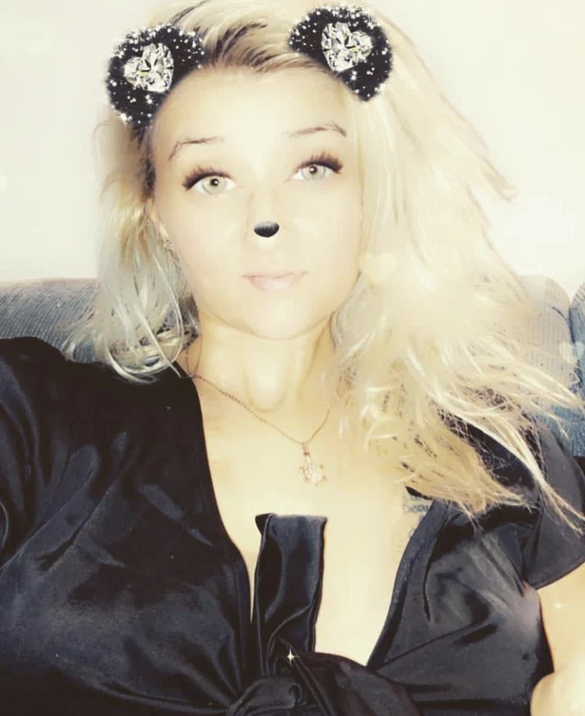 Riissy69's avatar