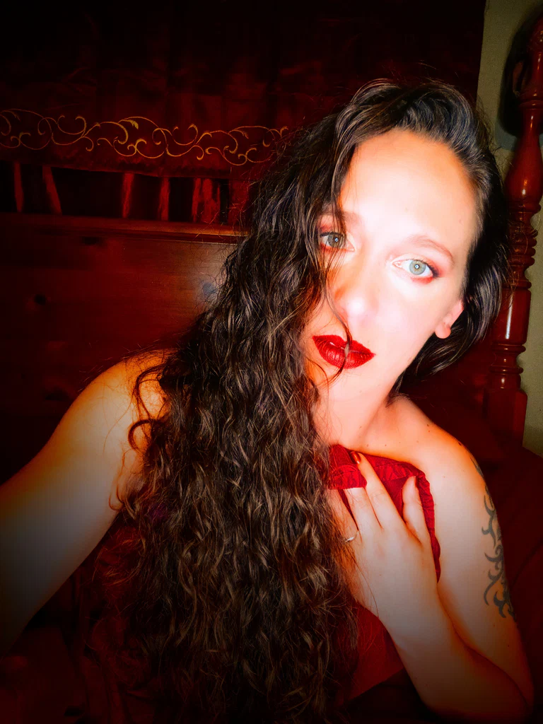 Scarlet_submissive_