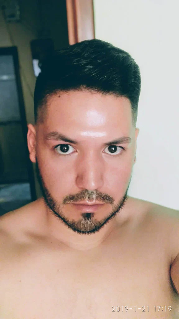 @nichoanaya's avatar