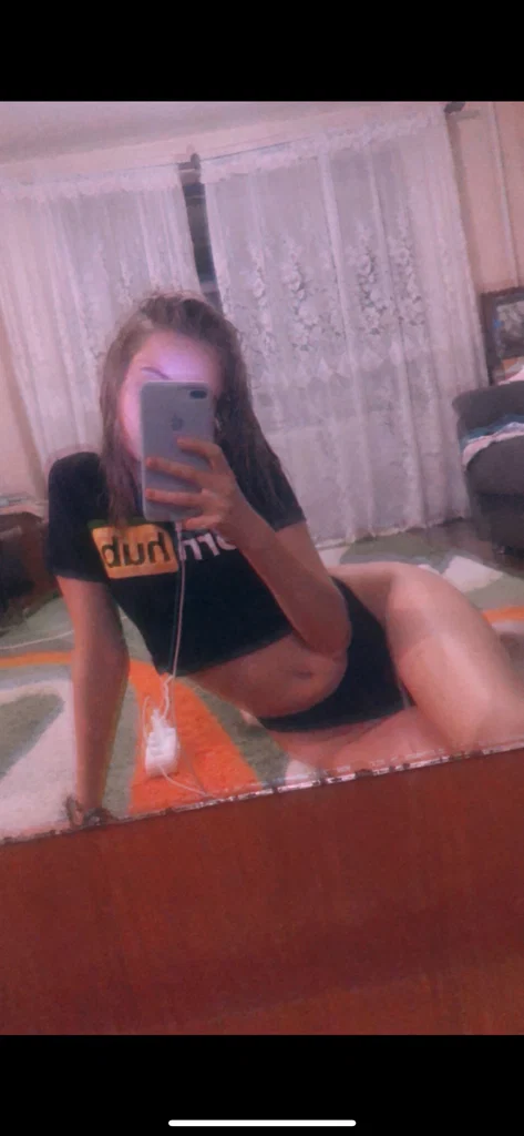 Cherrr_'s avatar