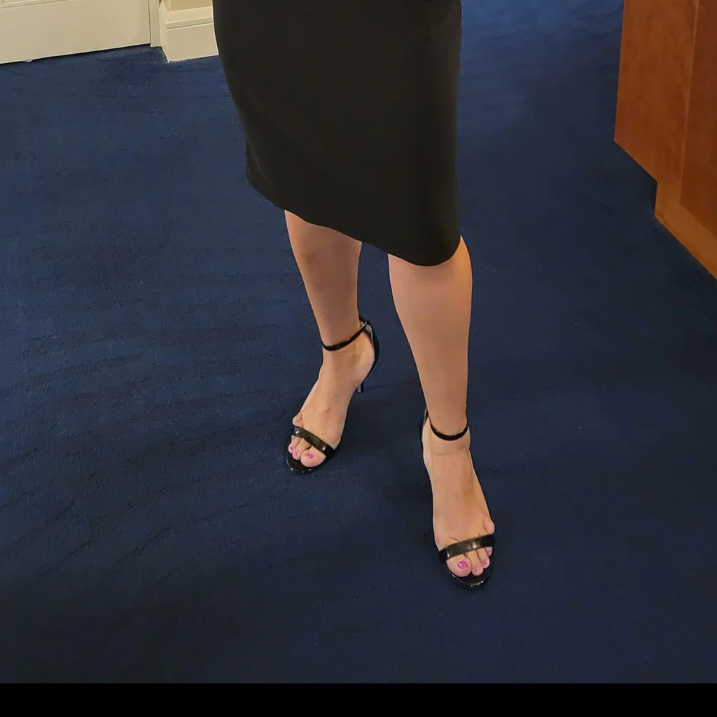 Broke Lawyer Feets's avatar