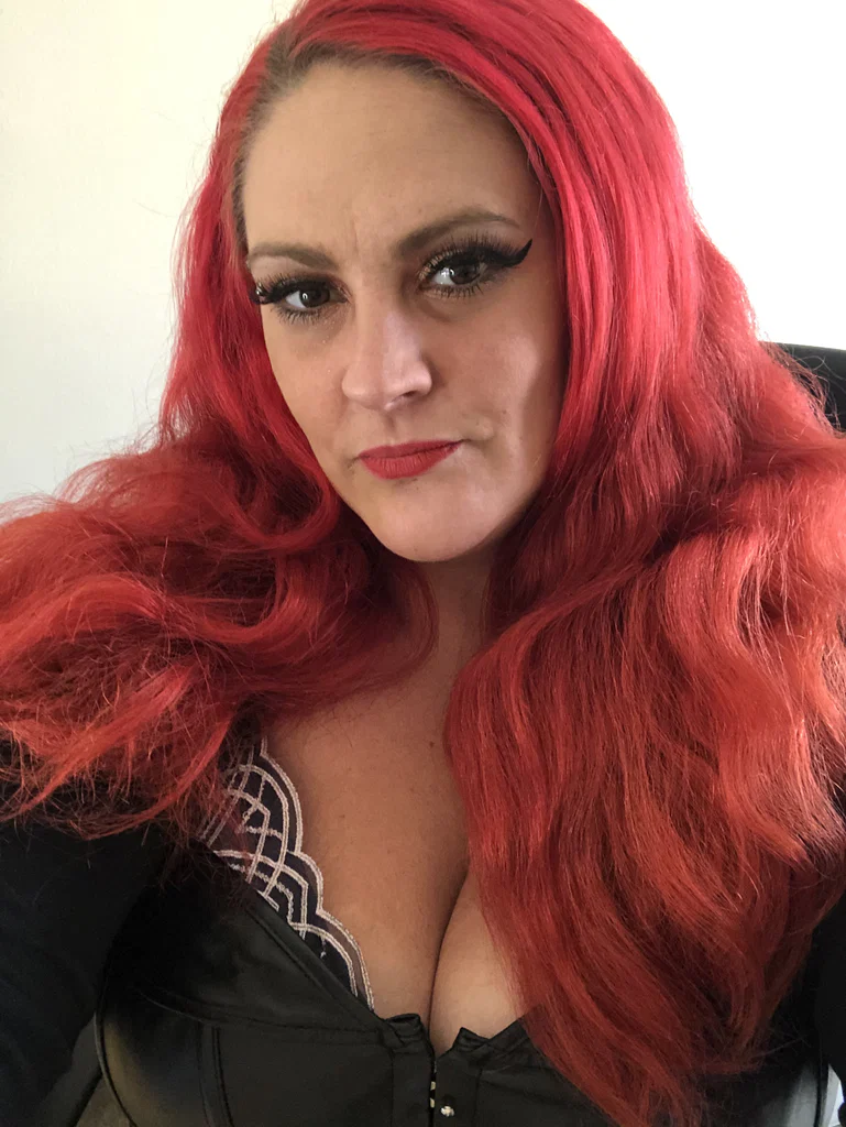 Filthy_Curvy_Kitty's avatar