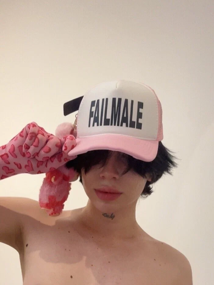 J ♡'s avatar