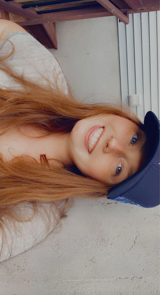 Carly's avatar