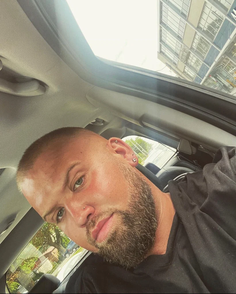 Chris janeiro's avatar