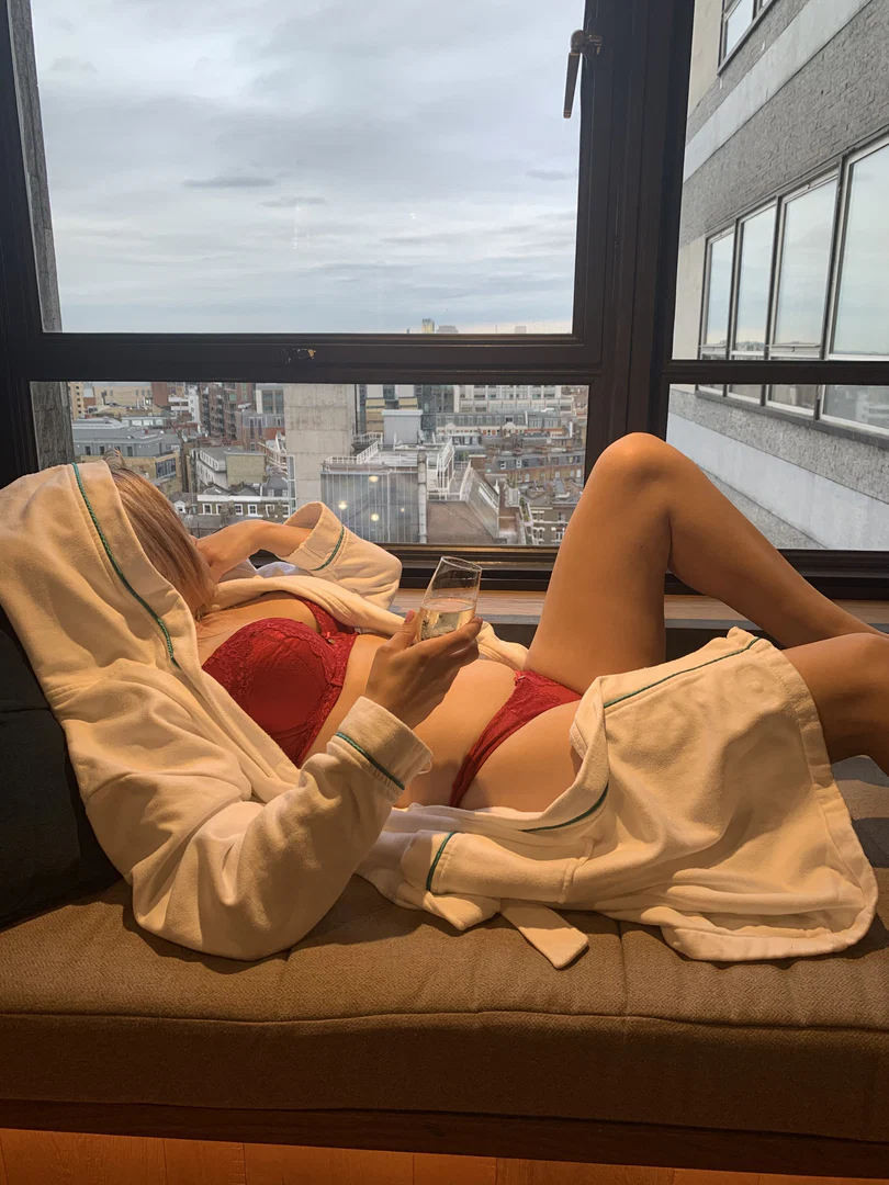 Mystery Blondie profile banner