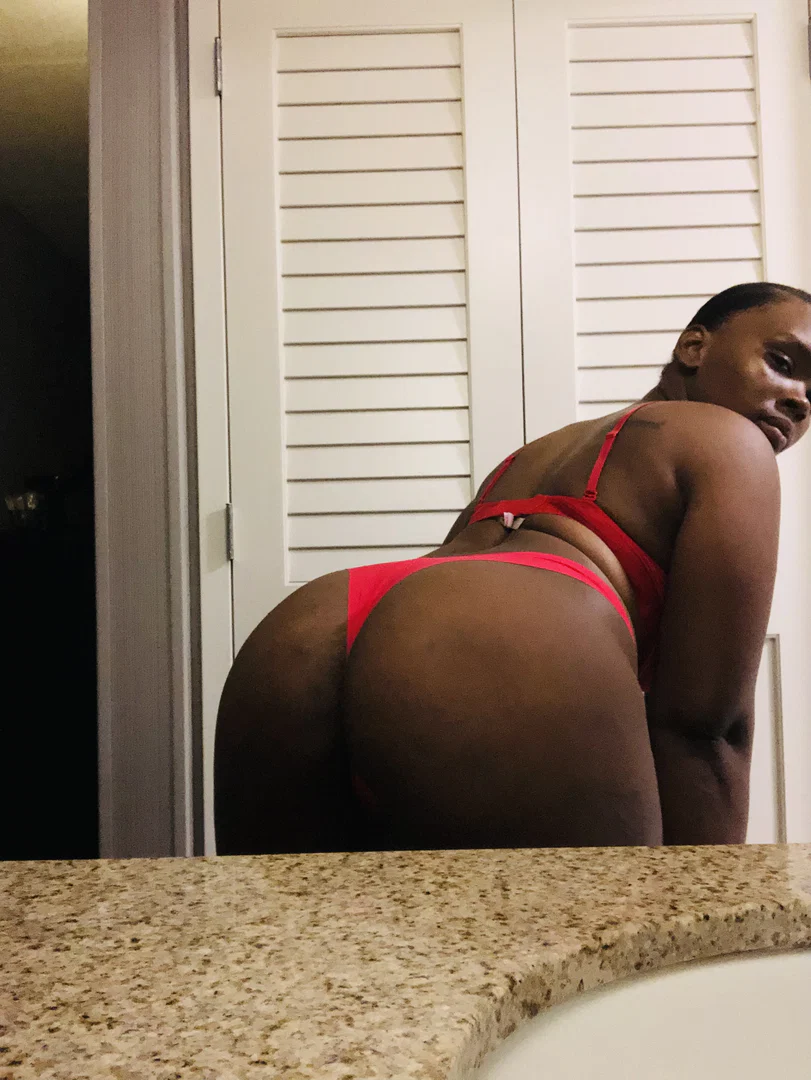 LadyBee profile banner
