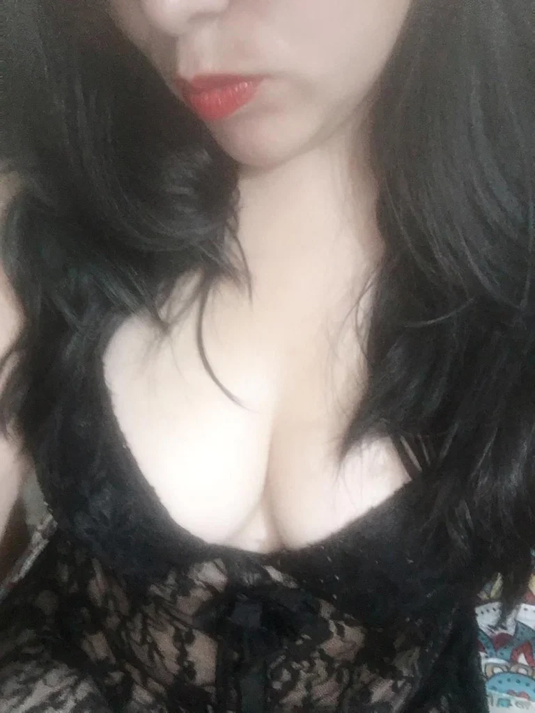 Gigi Hot's avatar