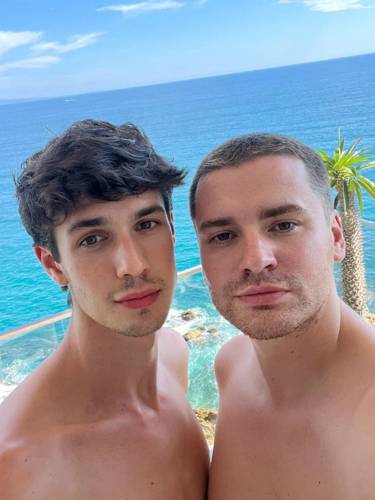 Xander &amp; Jay's avatar
