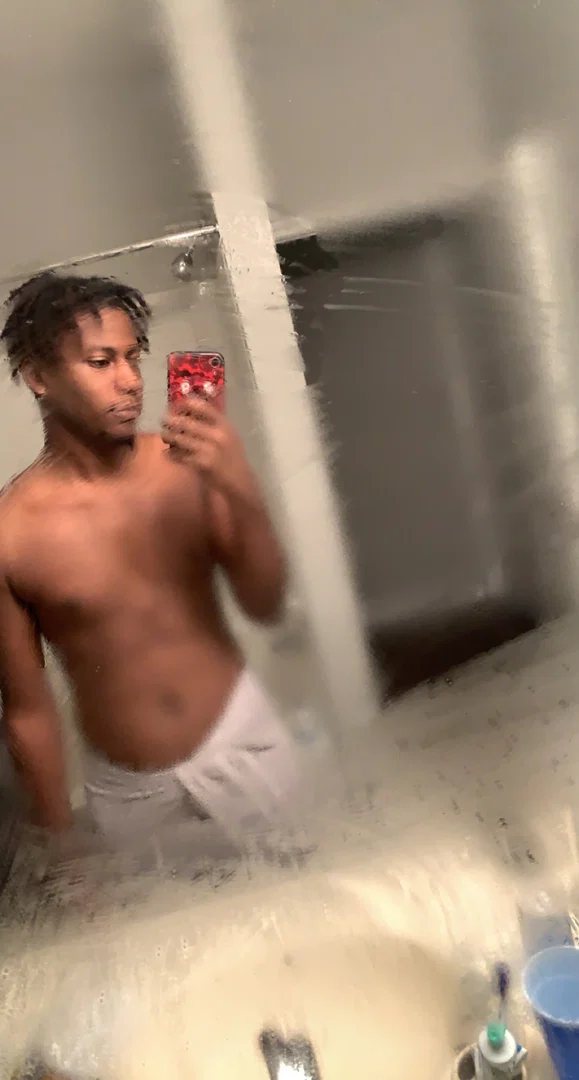Party Boi 😉 profile banner