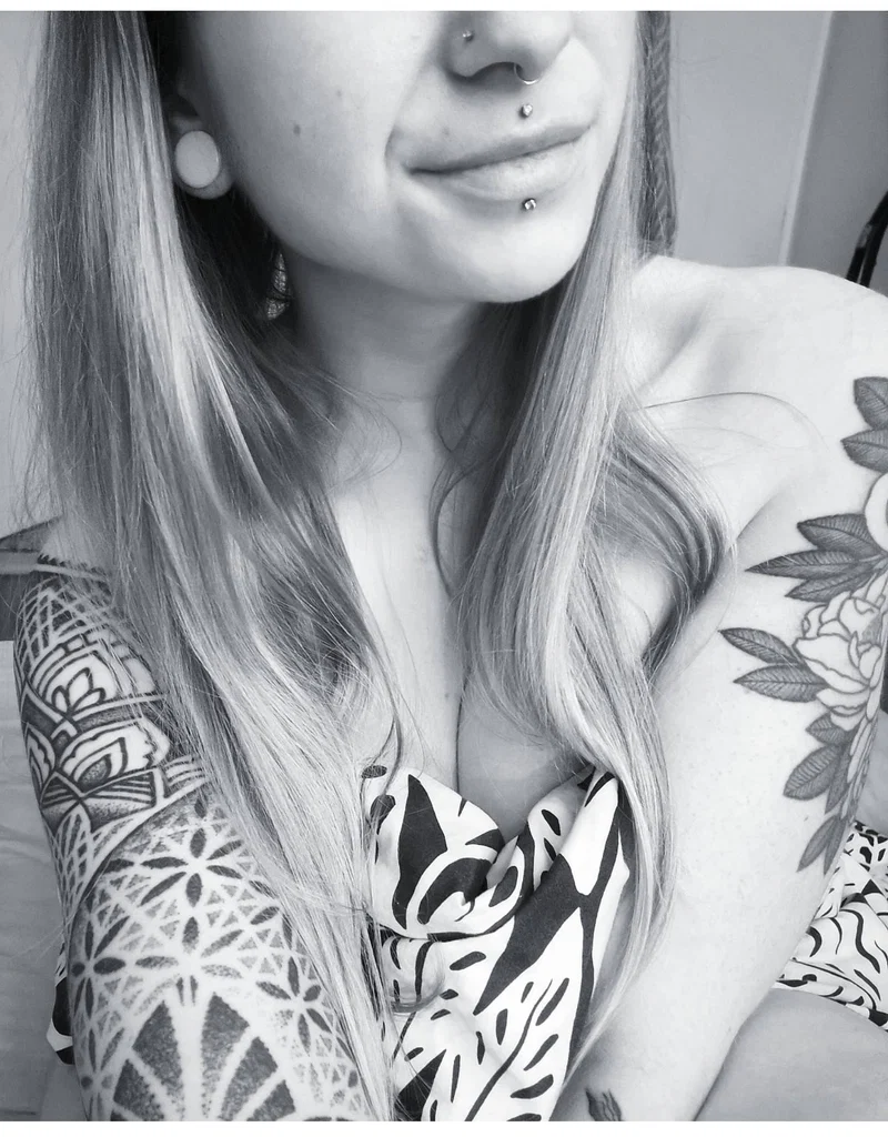 Inked_Curves's avatar