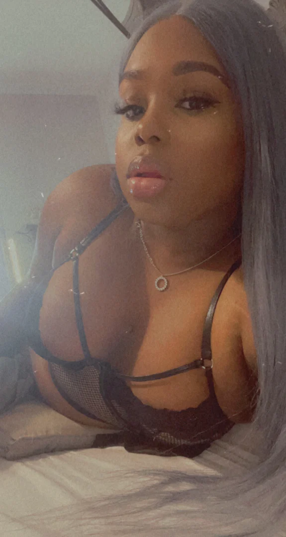 Stephanie profile banner